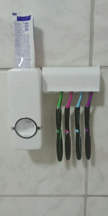 Dispenser de Creme Dental IZEToothCare photo review