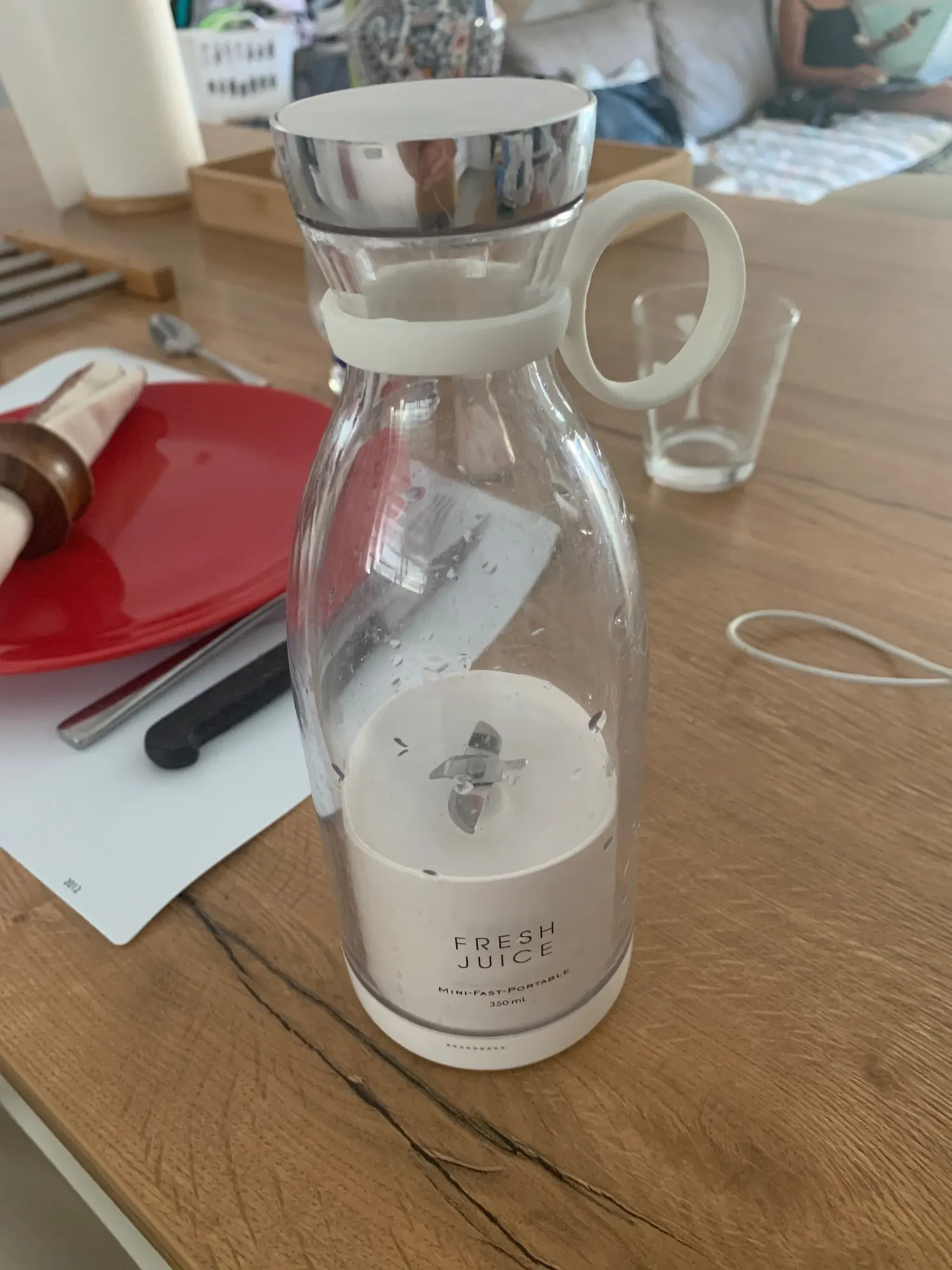 Portable Electric Juicer Blender Usb Mini Fruit Mixer (Hot Sale) photo review