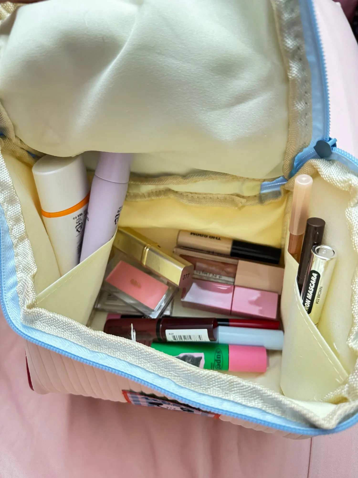 Cute House-Shaped Makeup Bag, customer photo