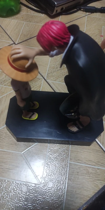 Figurina One Piece Luffy & Shanks El Comienzo photo review