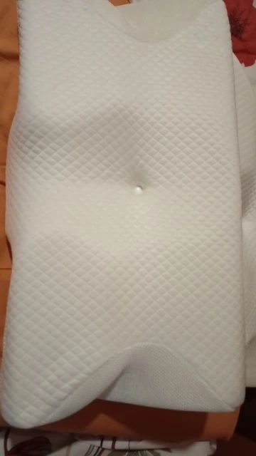 Ergonomisk nakkepute i minneskum – Kjølende og støttende photo review