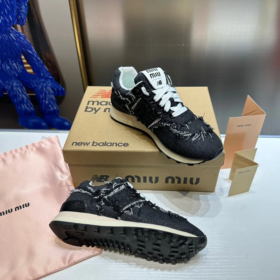 Miumiu x New Balance 574 Co branded NB sneakers Unisex