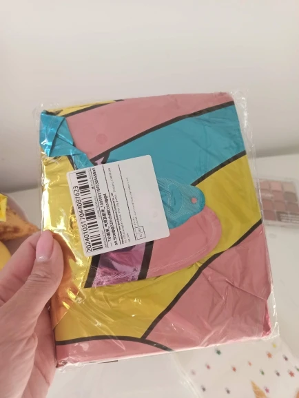 Rainbow Unicorn 32 Inch Number Balloon photo review