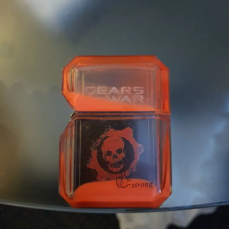 Glow-in-the-dark quicksand lighter photo review