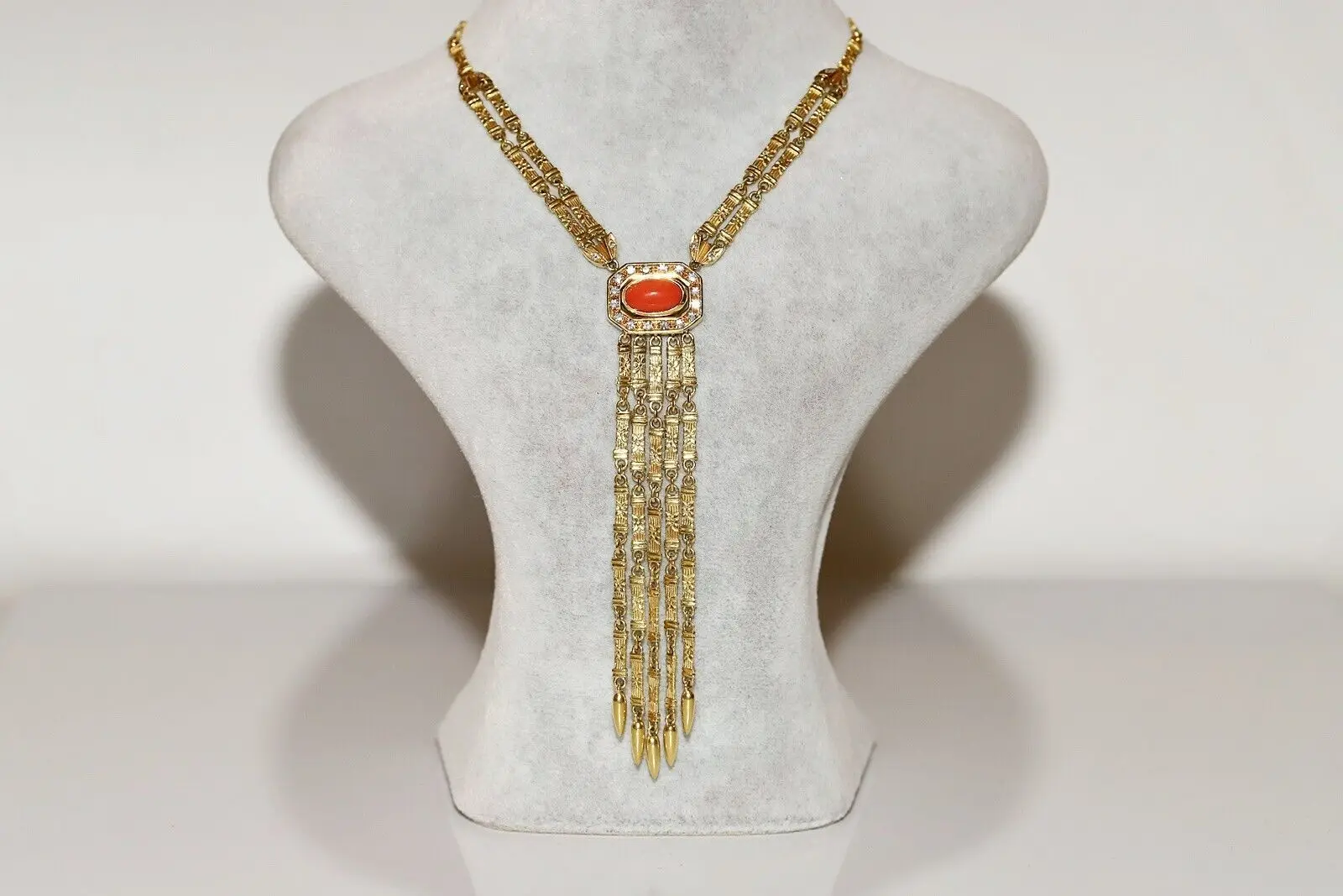 Рисунок 6 - Винтажное оригинальное ожерелье