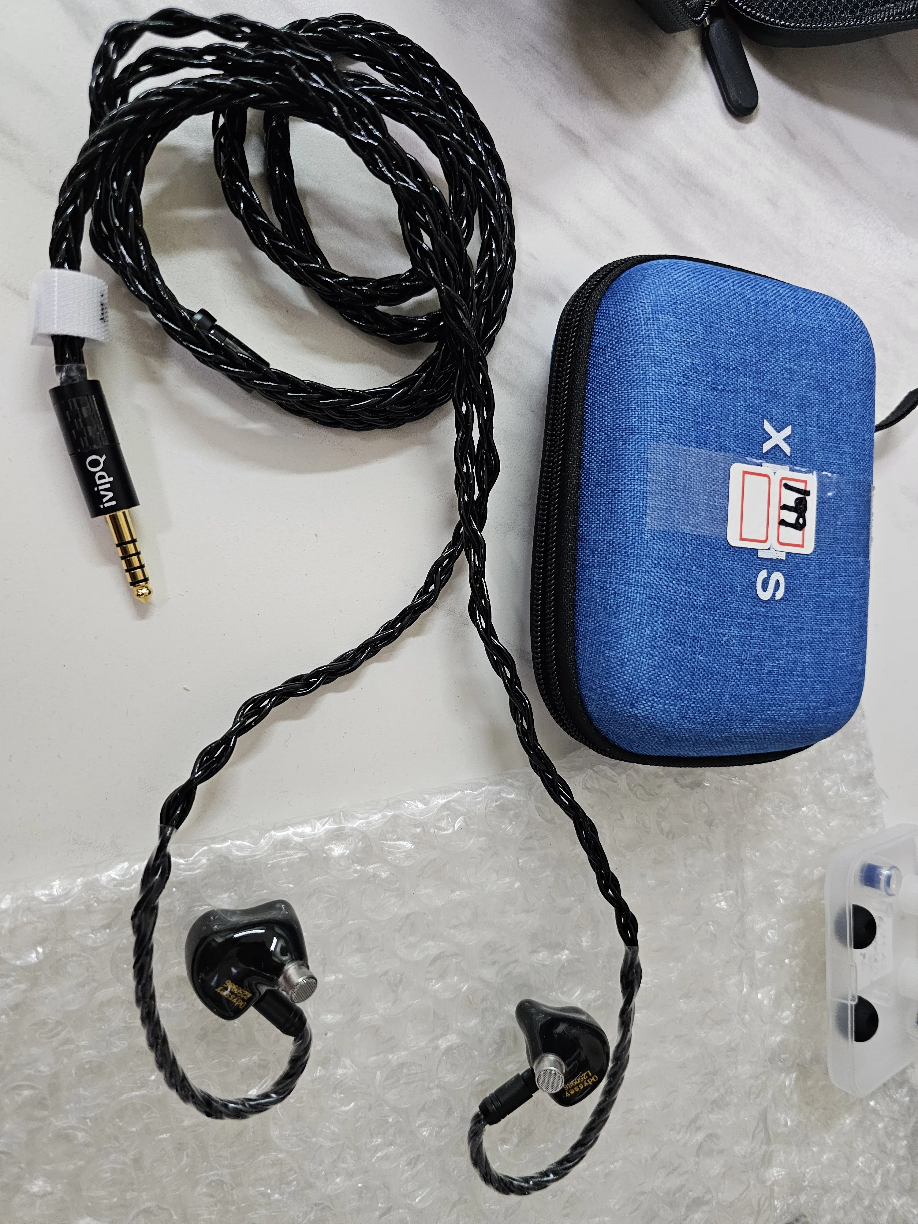 Linsoul ZiiGaat Odyssey 1DD+3BA ハイブリッド インイヤーモニター