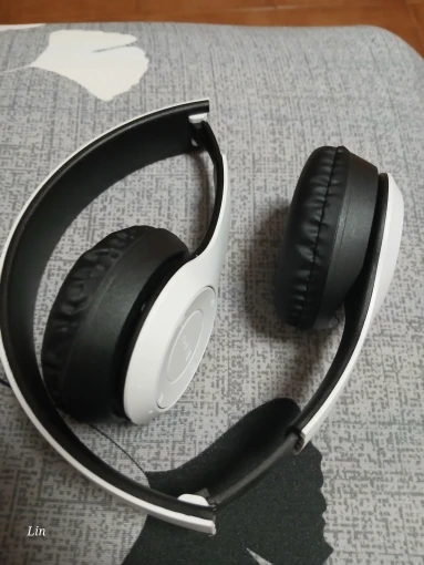 P47 auriculares inalámbricos Bluetooth 5,0 auriculares plegables estéreo HIFI bajo para música juegos chico chica auricular para teléfono inteligente photo review