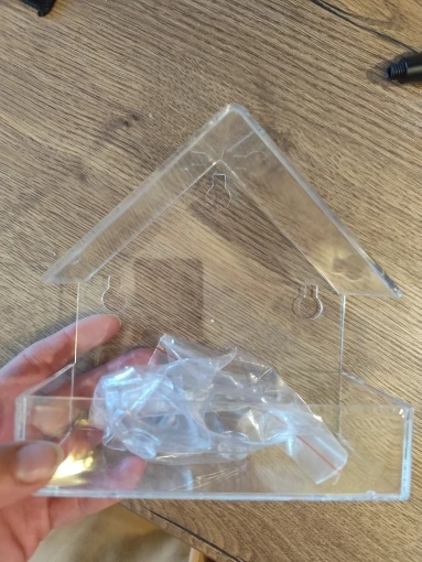 The Transparent Window Bird House
