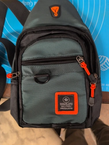 Sac à bandoulière imperméable pour homme – Sac de poitrine sport et voyage, randonnée, vélo, plein air photo review