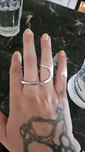 Ny trendig tvåfingrar metall regelbunden överdriven punk silverfärgad justerbar ring för kvinnor flickor smycken gåvor photo review