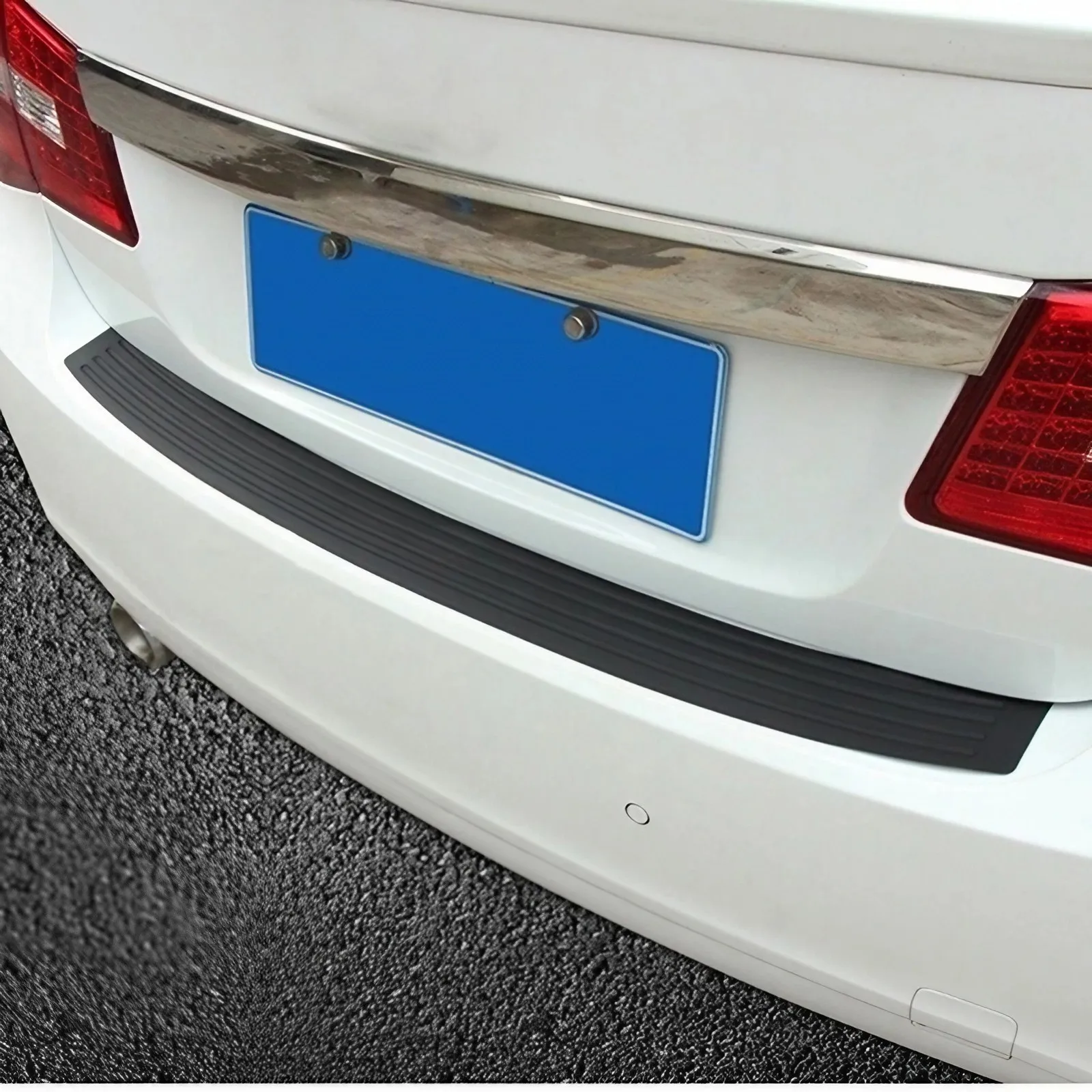 Striscia di protezione per paraurti posteriore e anteriore, per SUV, design antigraffio per la maggior parte dei SUV