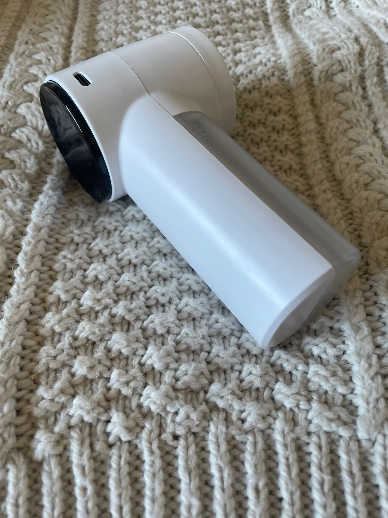 STOPLINT™ Lint remover