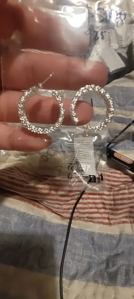 Pendientes populares de Plata de Ley 925 finos con dijes para mujer, regalos creativos de Navidad, joyería de fiesta que combina con todo en la calle photo review