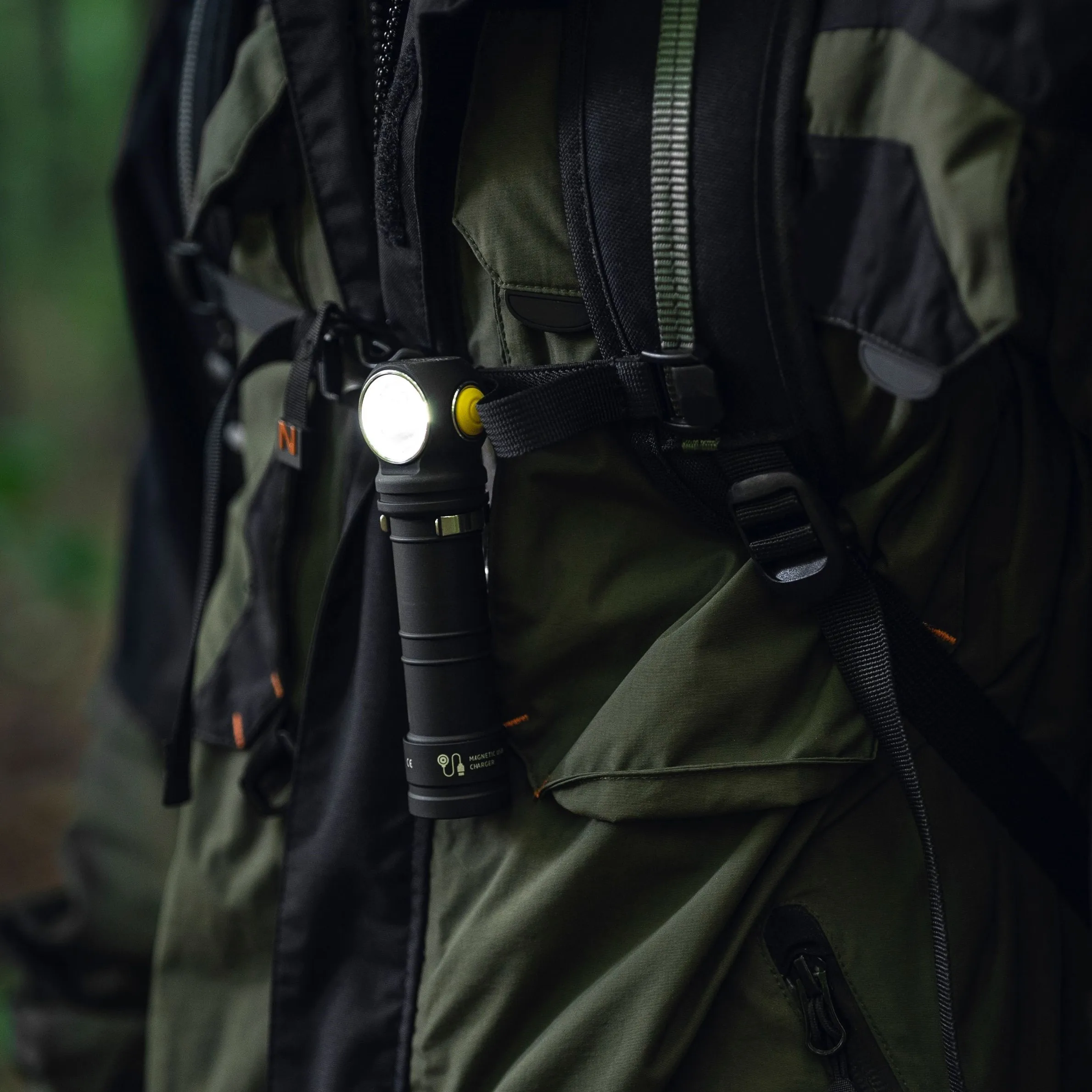 Рисунок 4 - Новый фонарь для телефона Armytek