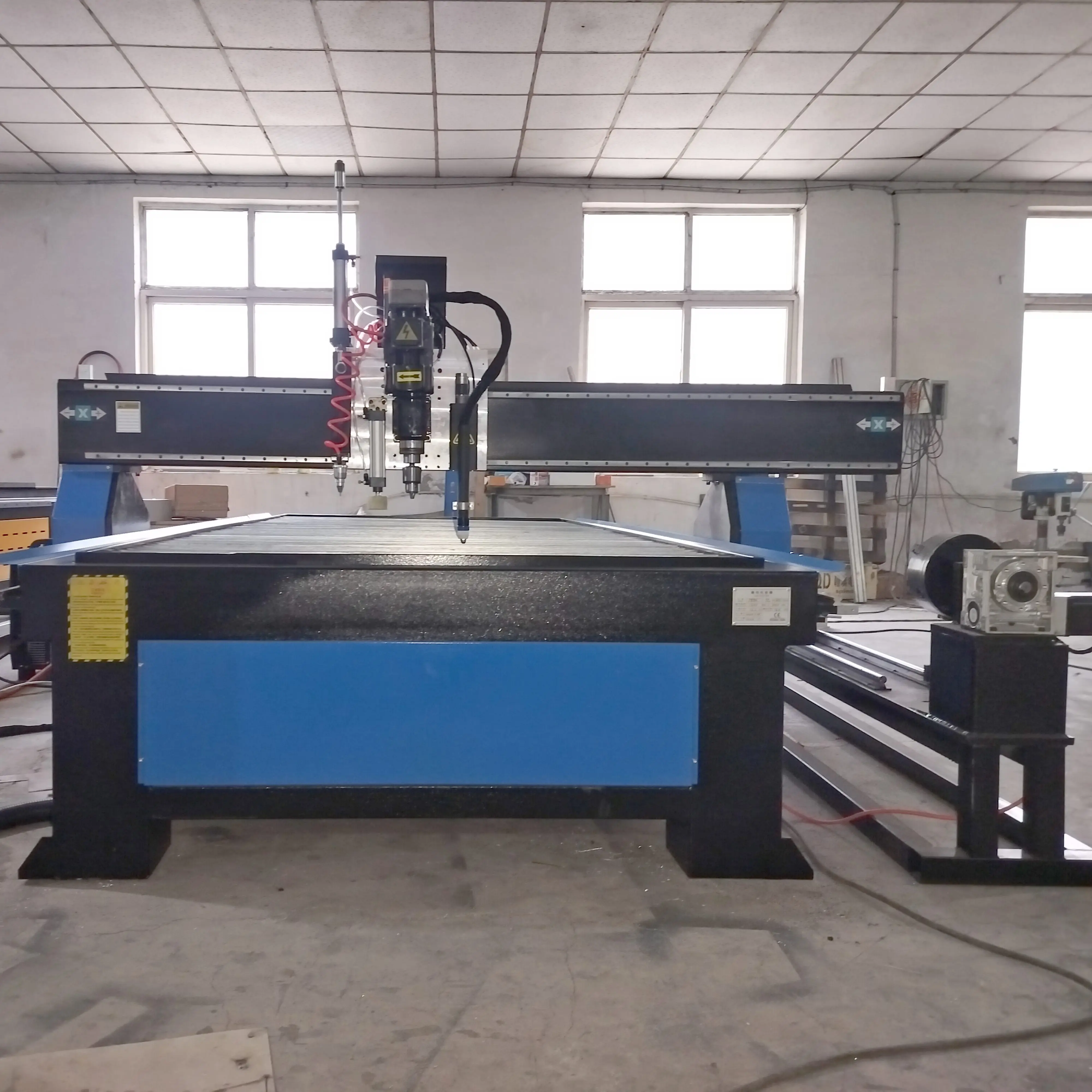 2024 Best price High Quality CNC Plasma Cutting Machine1530 1325 Factory supply Metal Sheet plasma cutter with rotary 500mm 2