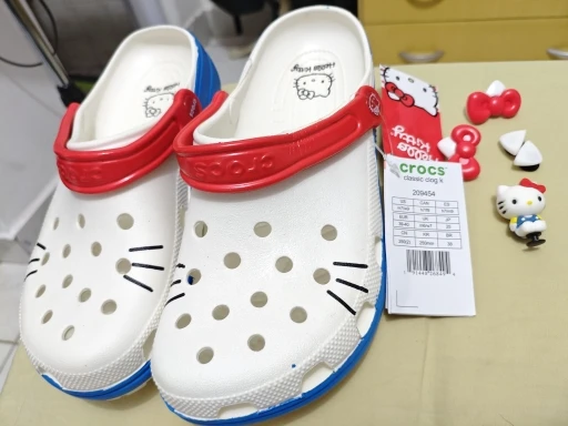 Crocs Femme Hello Kitty photo review