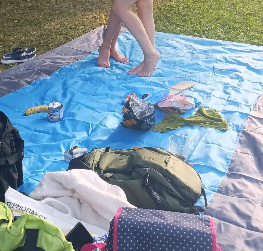 Waterproof Beach Mat Extra Large Outdoor Camping Mat Blanket Folding Sand Free Pocket Mattress Portable Lightweight Picnic Mat photo review