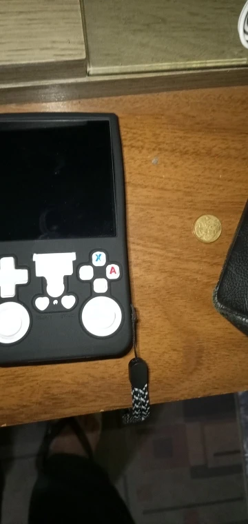 R36 ULTRA photo review