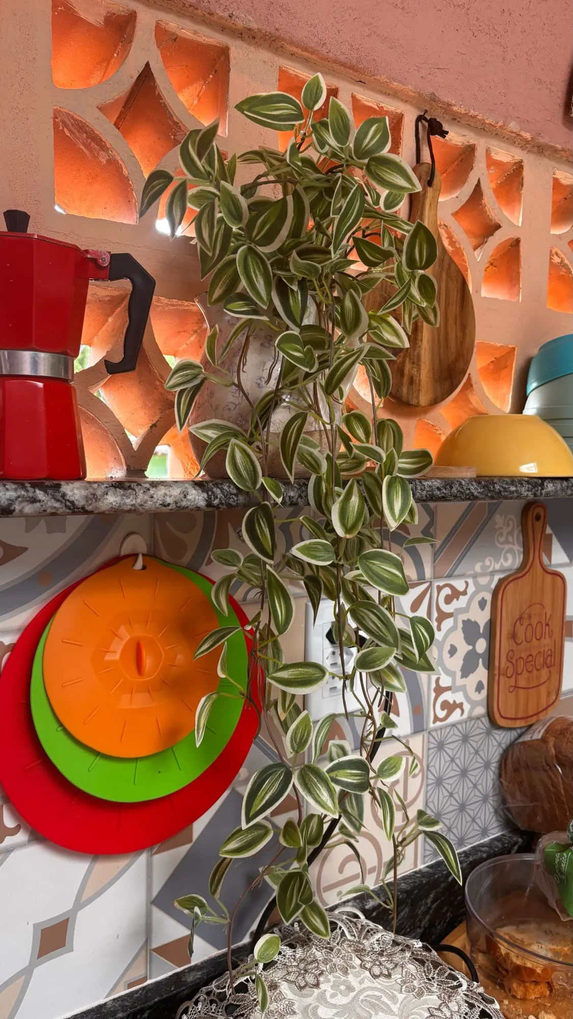 High Quality Artificial Hanging Plant for Home Wedding Decoration photo review