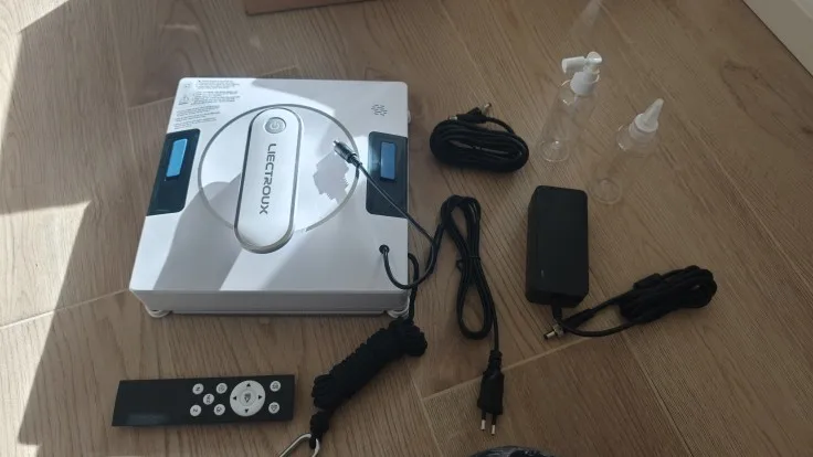 (promo code:  AEEU55 )Window Vacuum Robot Cleaner Liectroux YW509, 4-Way Spray, AI intelligent Wipping, Updated Laser,Smart Home Glass Wall Washing photo review