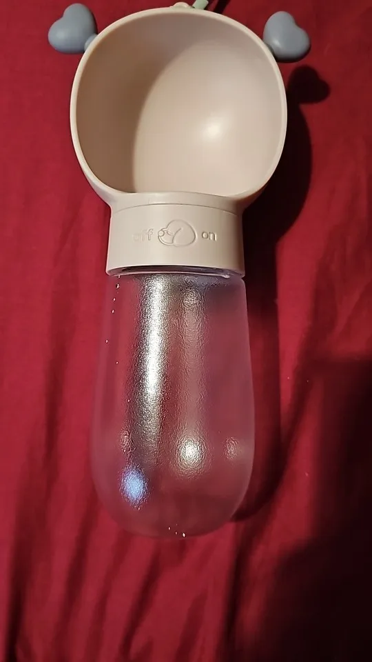 Travel Paws 2-in-1 Bottle: Hydration and Nourishment on the Go photo review