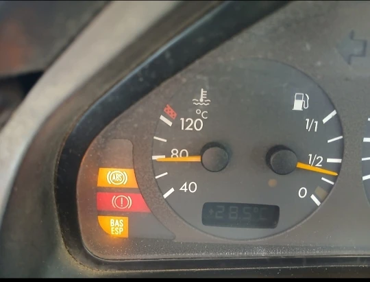 Gismis-llave de impacto eléctrica sin escobillas, Torque de 1200N.M, destornillador inalámbrico de 1/2 pulgadas, herramienta eléctrica para Pin de batería Makita de 18V photo review