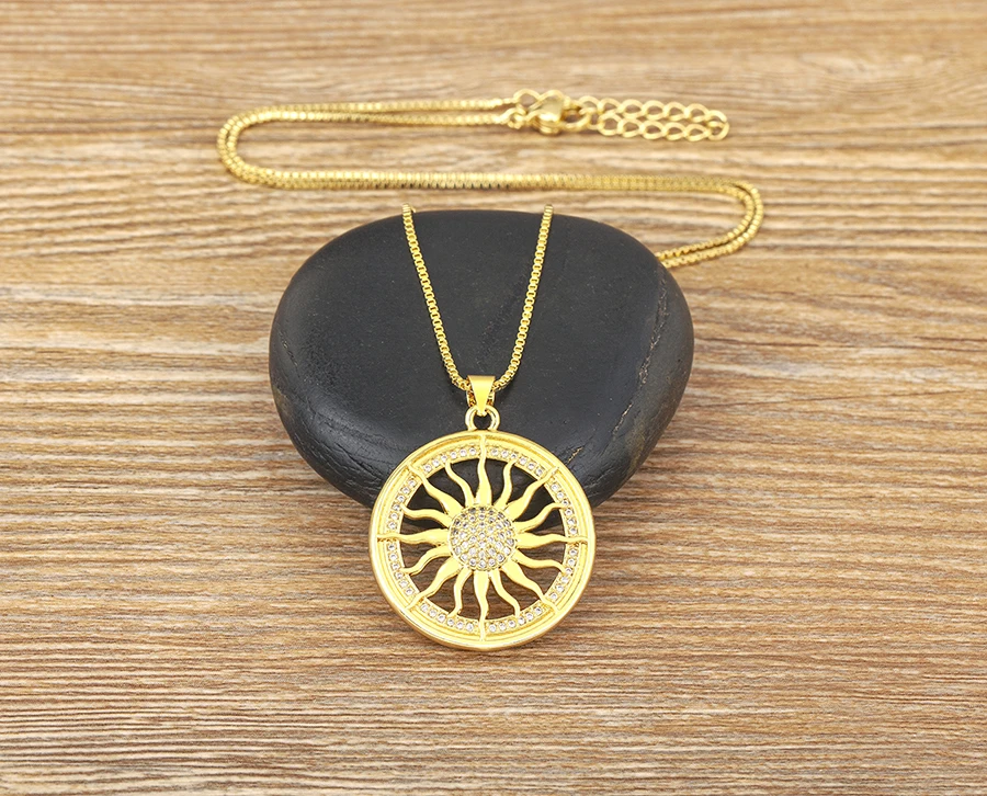 AIBEF Light Of Star And Moon Sun Shape Pendant Women Necklace Copper Zircon Western European Style Jewelry Popular Romantic Gift