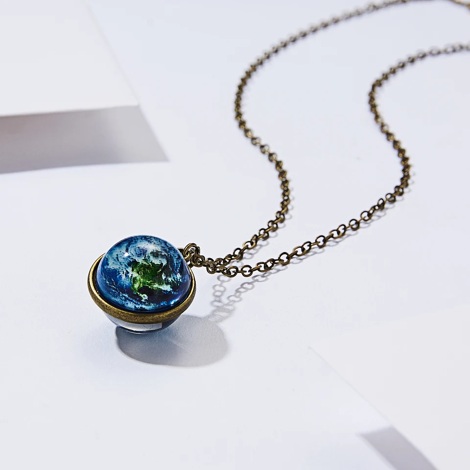 1PC Vintage Colorful Galaxy Universe Round Pendant Necklace 1PC Vintage Colorful Galaxy Universe Round Pendant Necklace