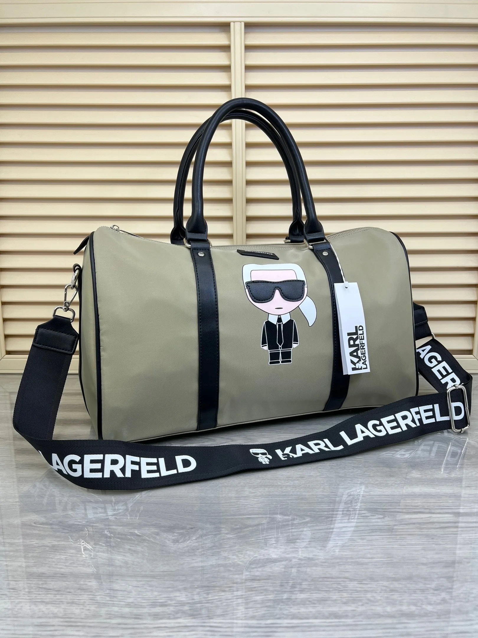 Рисунок 3 - Сумка женская, дорожная сумка