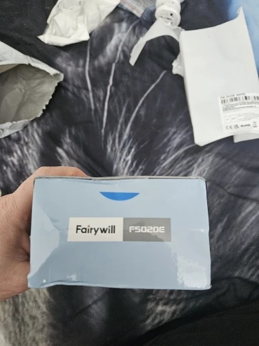 🦷 מכשיר שטיפת שיניים בסילון מים Fairywill — מנקה בין השיניים ואת קו החניכיים במקום חוט דנטלי (7 ראשים מתחלפים, 3 מצבי ניקוי, מיכל 300 מ"ל, נטען USB, עמיד במים, 4.9★ · 848 ביקורות · מעל 5,000 נמכרו · משלוח חינם) - תמונה 6