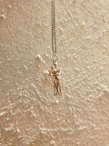 Jewelry - Comforting Hold Pendant Chain