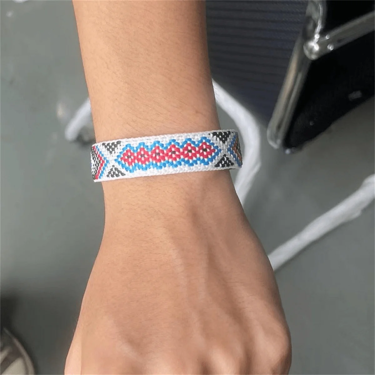 Tangser Braccialetti dell'amicizia in tessuto nepalese con chiusura a nodo scorrevole, per bambini, donne, ragazze e uomini, regolabili, colori assortiti (confezione da 12), 6.2 Inch, Nepal tessuto