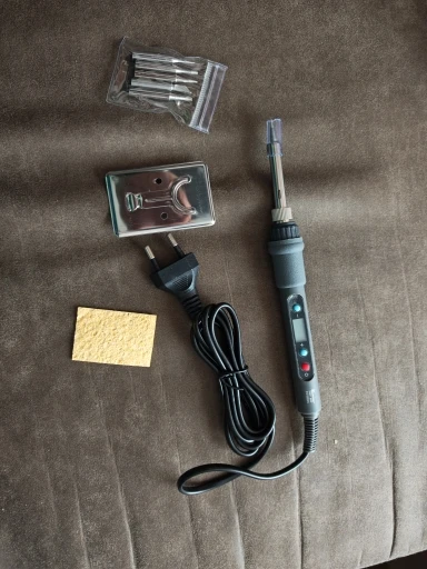 New Electric Soldering Iron 60W / 80W Digital Adjustable Temperature Desoldering Welding Repair Solder Tools photo review