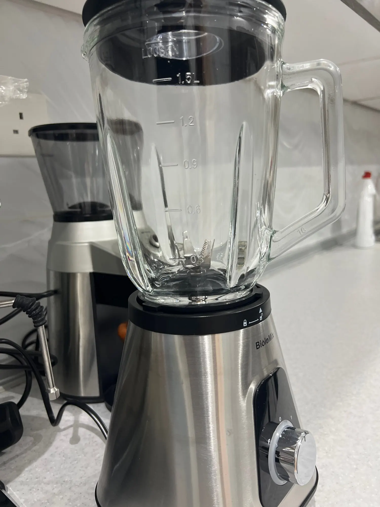 BioloMix 1300W Smoothie Blender with 1.5L Glass Jar, Personal