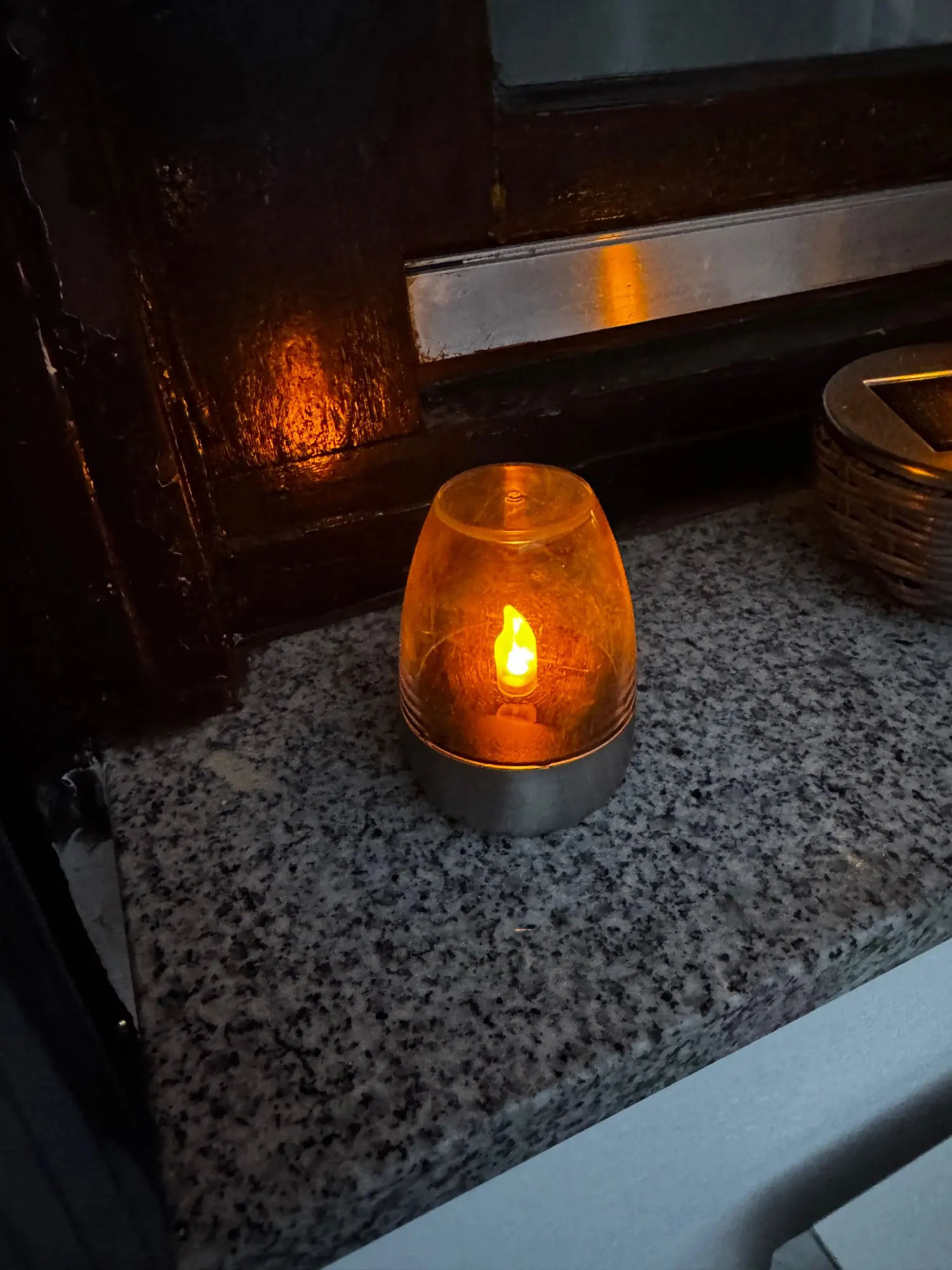 LED Solar Candles Night Light - Waterproof and Rechargeable photo review