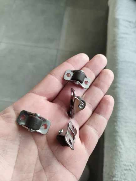 4Pcs 0.5inch Furniture Straight Wheel Directional Casters Drawer Tray Accessories Trash Can Storage Box Laundry Basket Caster photo review
