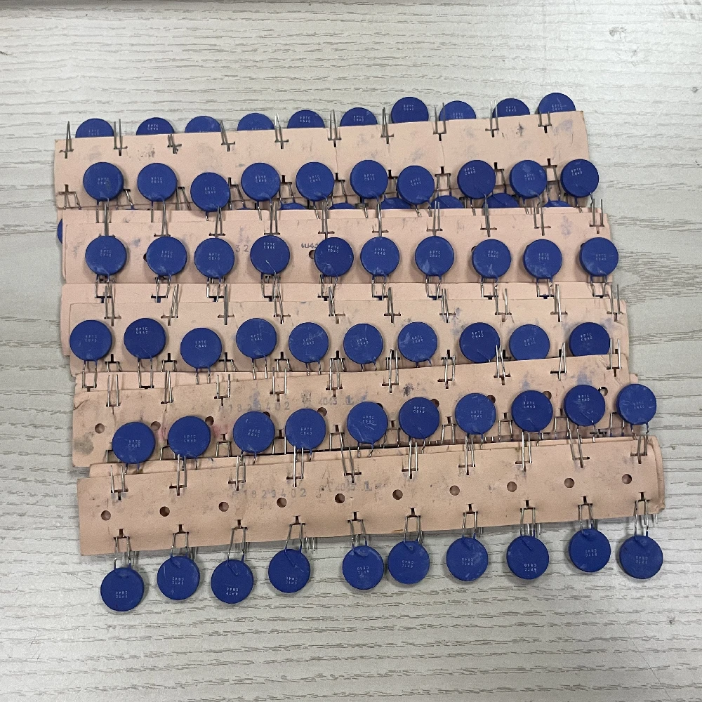 B59840c120a70 B59840c130a70 Termistores Ptc para Proteção de Sobrecorrente C840 120 130 10 Peças - Image 4