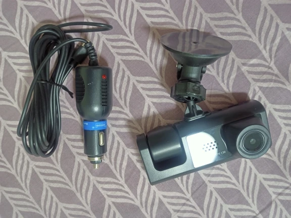 Dash Cam 3 Angles - 1080P - HD - MicroSD 32G