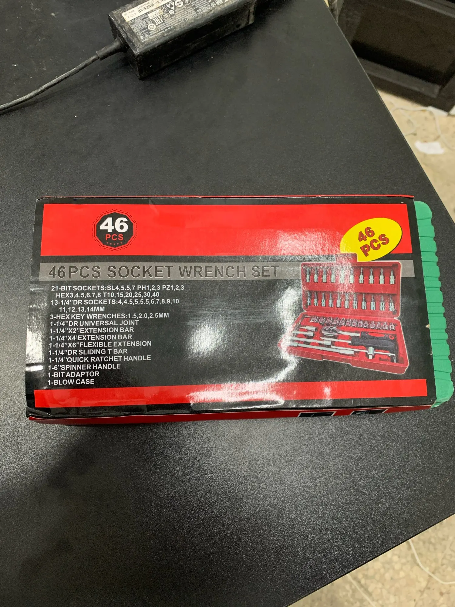 46Pcs Family Tools 1/4 Set Mechanic Tool Kits for Auto Repair Hous with Sockets Metric Hex Bit Socket Set inch Ratchet Wrench photo review