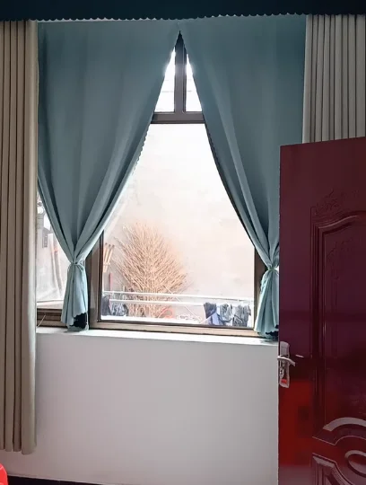 Convenient No Drilling 99% Blackout Bedroom Bay Windows Modrn Short Curtains photo review