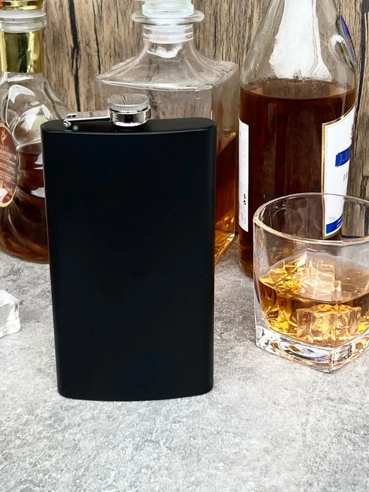 Description Picture 4 of item12 oz Matt Black 18/8   stainless steel Hip Flask with free funnel , Food degree