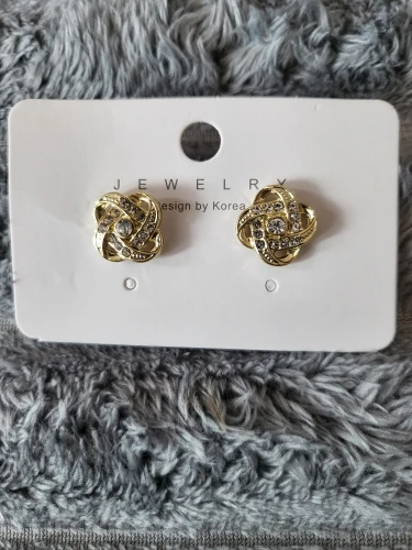 Light Luxury Zircon Stud Earrings photo review