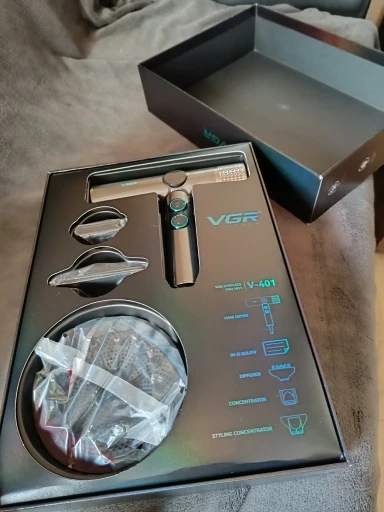 VGR Hair Dryers Professional Air Blower Negative Ion Hair Dryer 110000 RPM Hair Dryer Machine BLDC Motor Barber Salon V-401 photo review