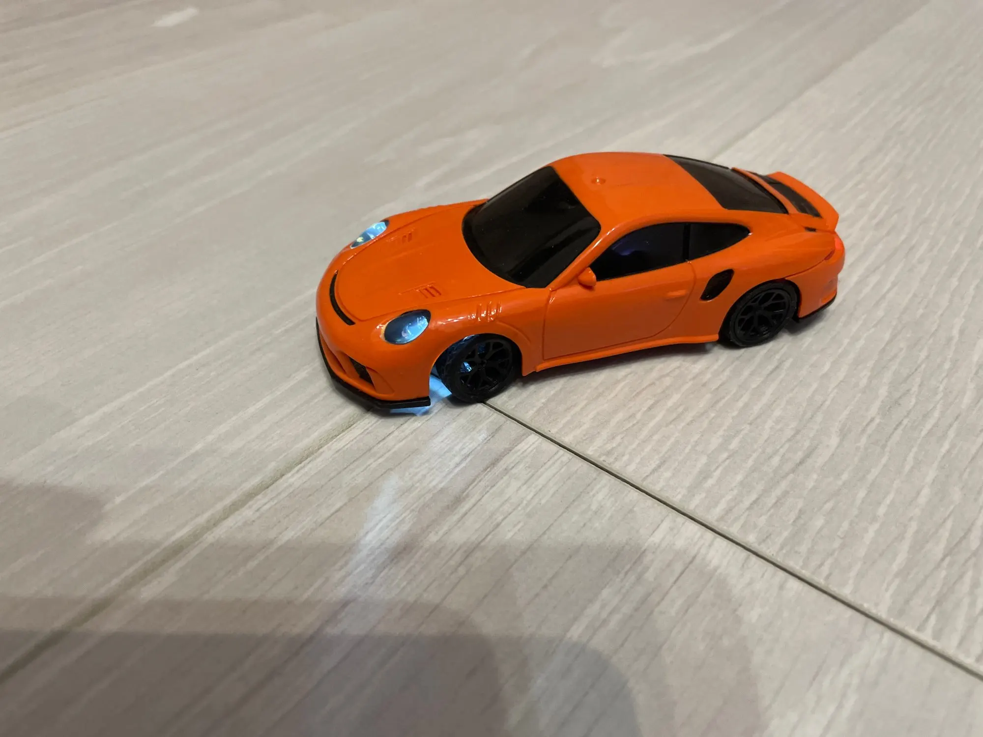 Mini RC Drift Car Porsche- 4WD 1:43 15KM/h - With GYRO photo review
