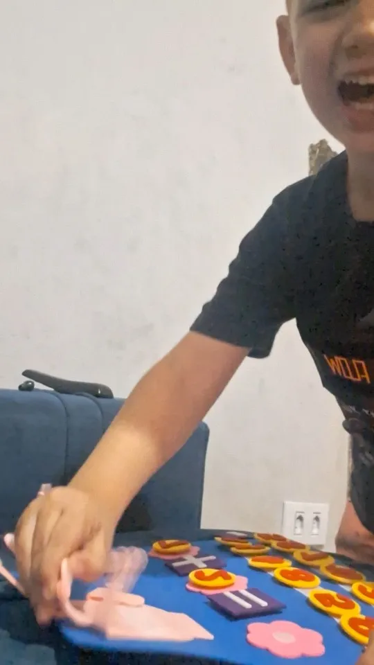 Kids Face Change Cube Game Montessori Expression Puzzle Building Blocks Toys Early Learning Educational Match Toy for Children photo review