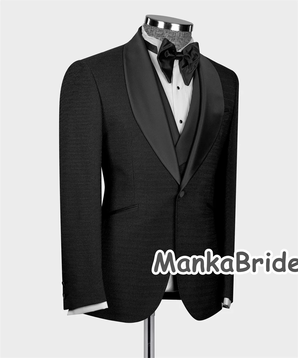 Рисунок 4 - Черный атласный воротник