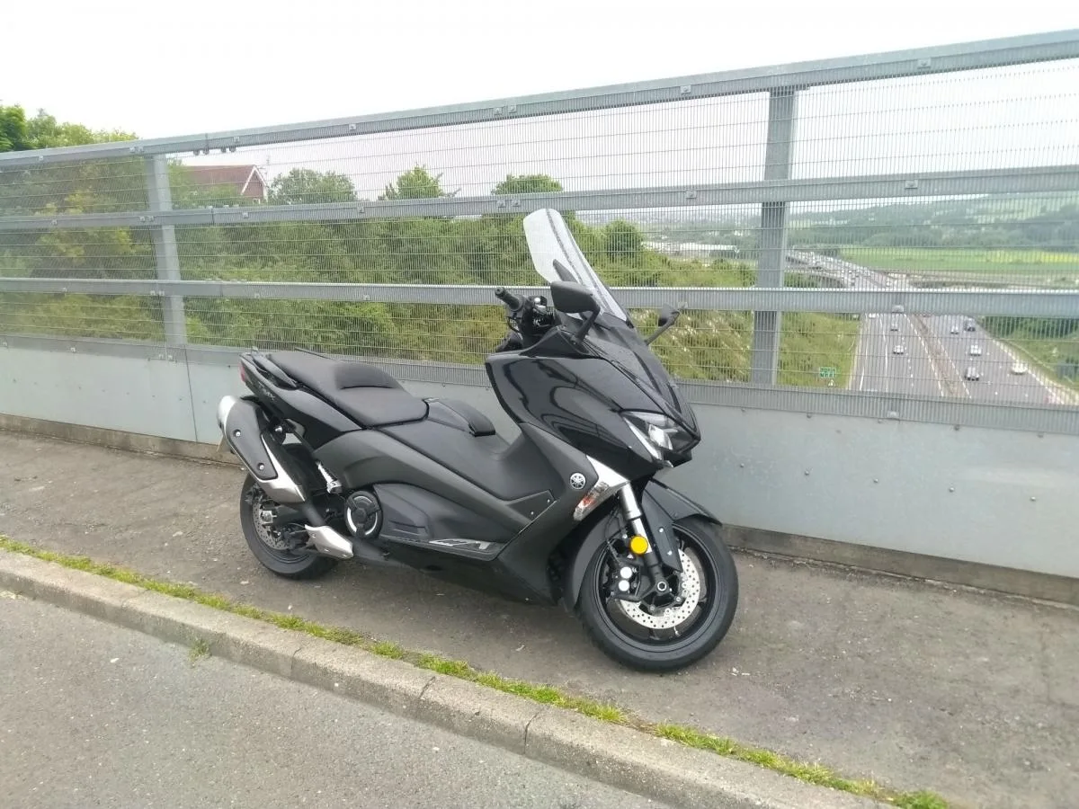 Fast NEW Yama T-MAX 560 Original