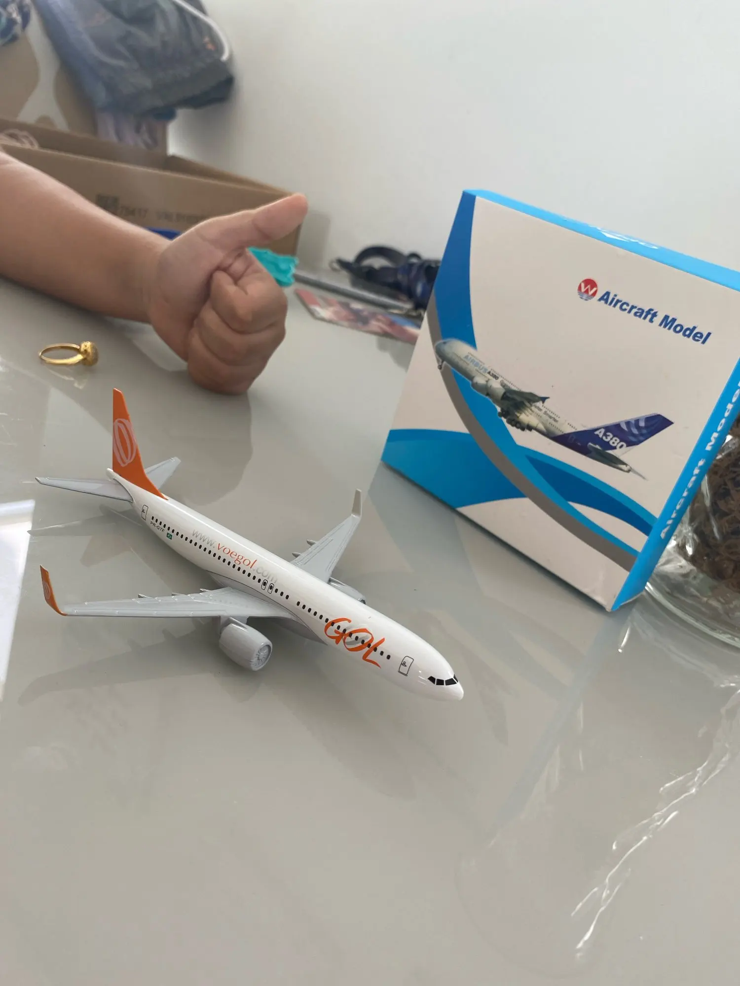 Scale 1:400 Metal Aircraft Replica GOL Airlines Boeing Airbus Aviation Model Air Plane Diecast Miniature Toys for Children Boys photo review