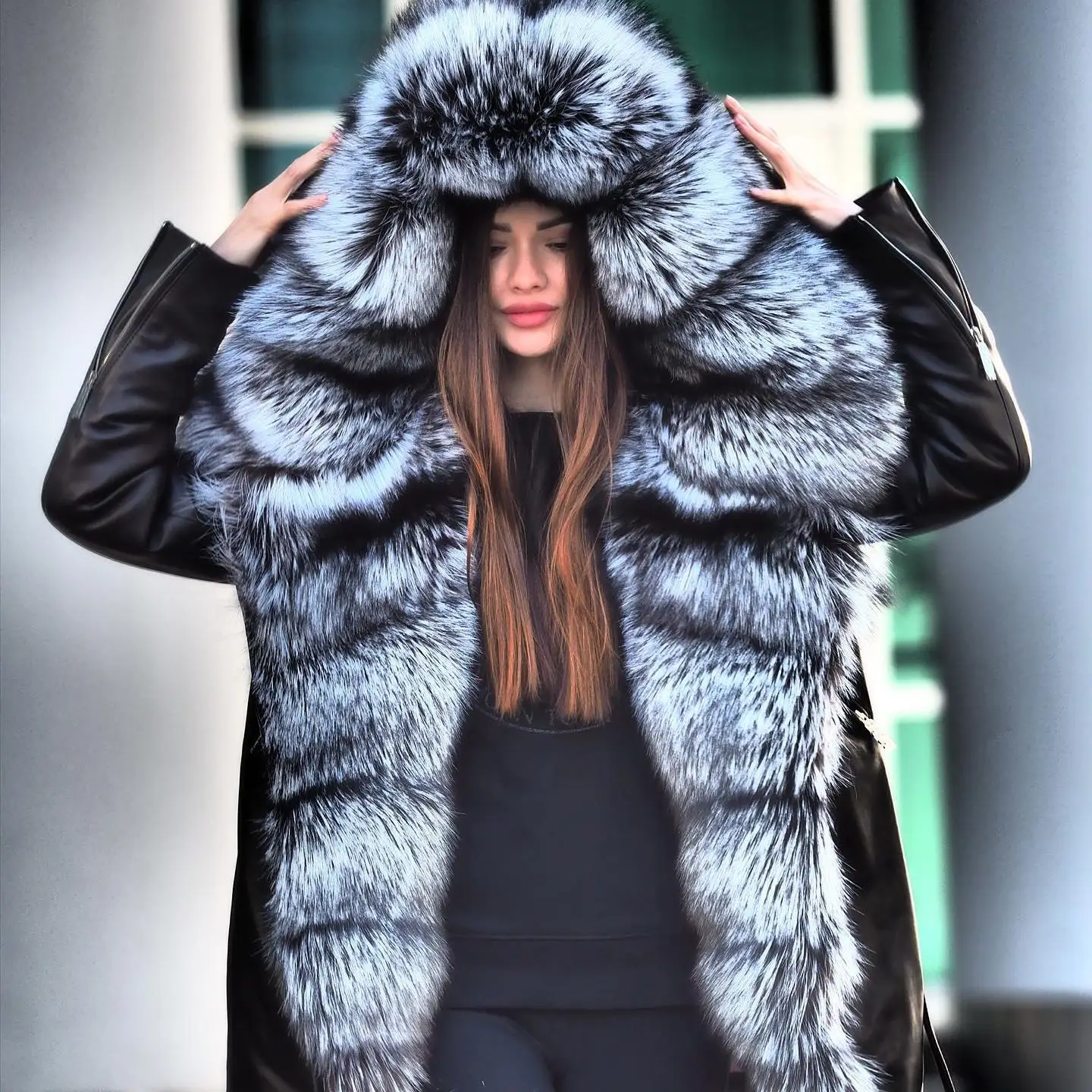 2021 New Real Fur Mink Coat With Warm Thick Fox Fur Collar Whole Skin  Nature Mink Fur Jackets Capped Winter Outwear