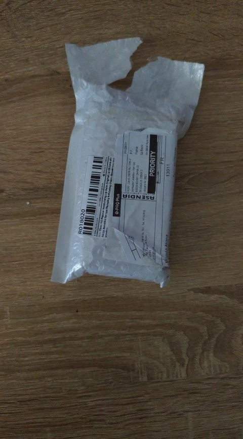 HONEY INFUSION – HUILE LÈVRES REPULPANTE & BRILLANTE